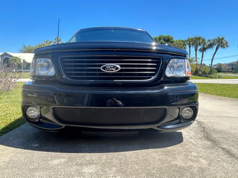 Used 2004 Ford F150 Lightning image 8