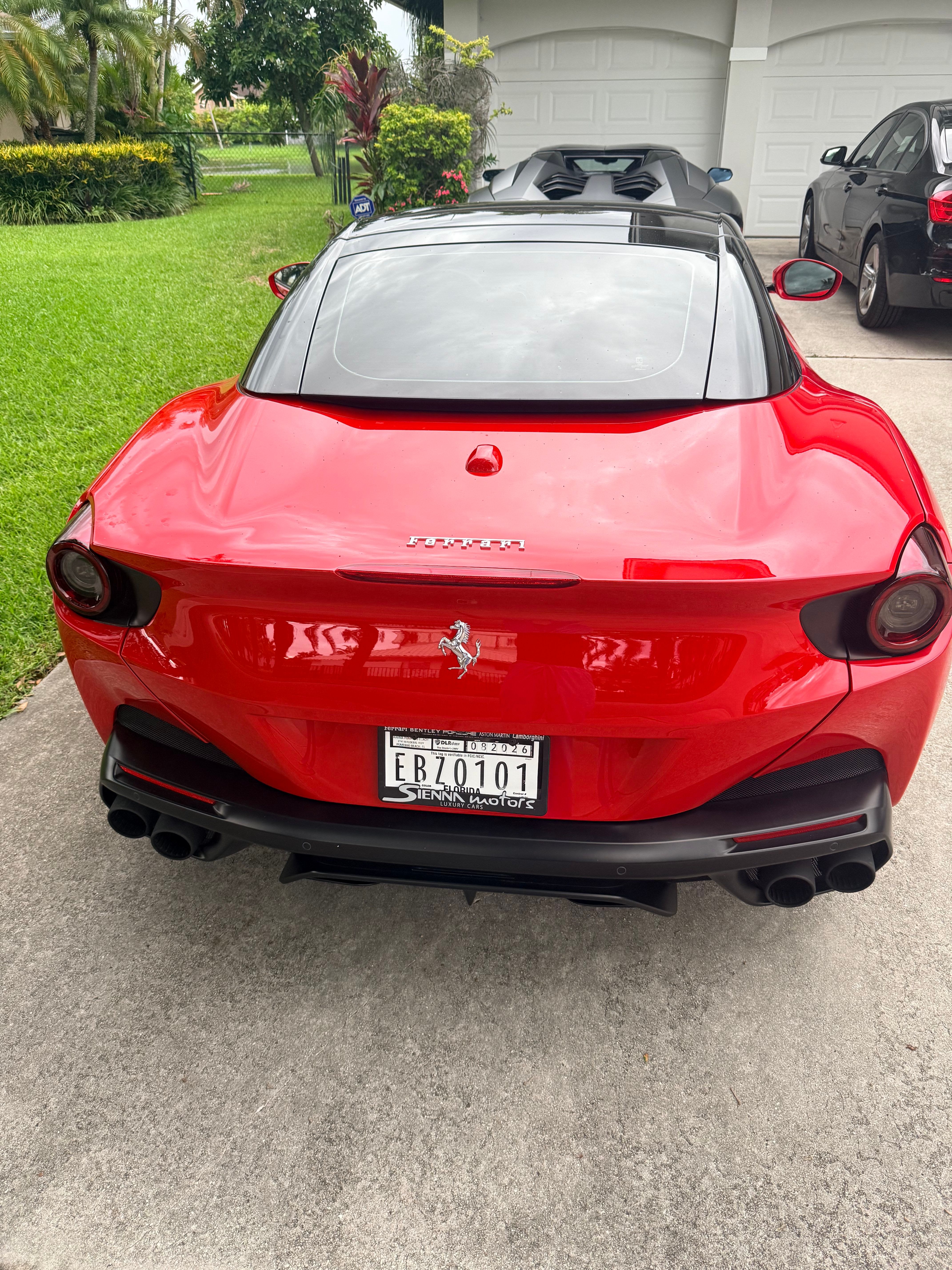 Used 2019 Ferrari Portofino RWD image 3