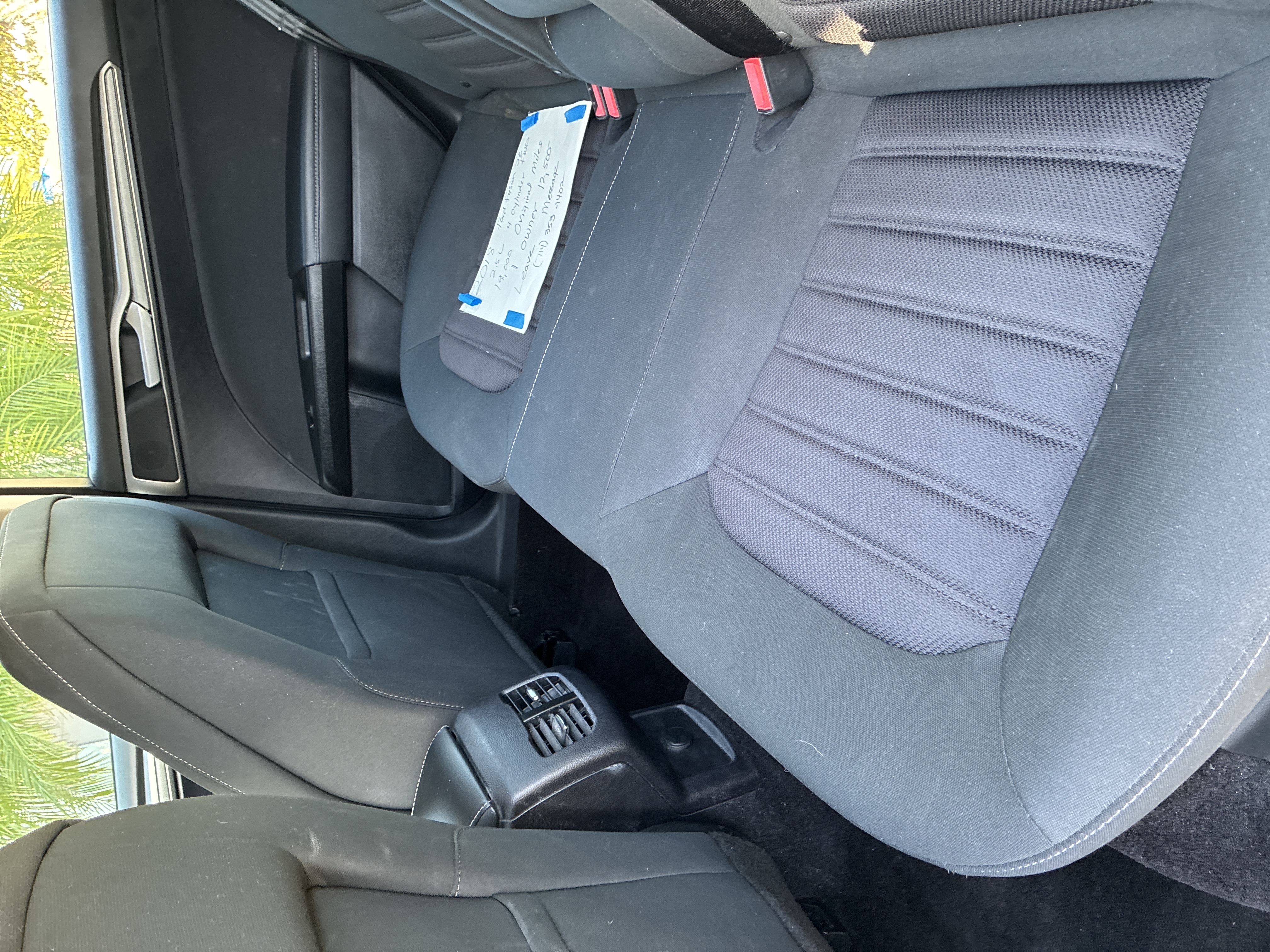 Used 2018 Ford Fusion SE w/ Fusion SE Technology Package FWD image 10