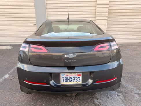 Used 2014 Chevrolet Volt Premium w/ Premium Trim Package image 10