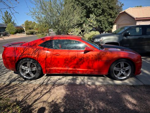 Used 2011 Chevrolet Camaro SS image 4