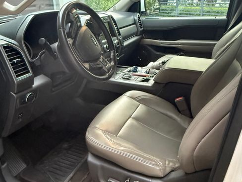 Used 2019 Ford Expedition Max XLT w/ Equipment Group 201A RWD image 6