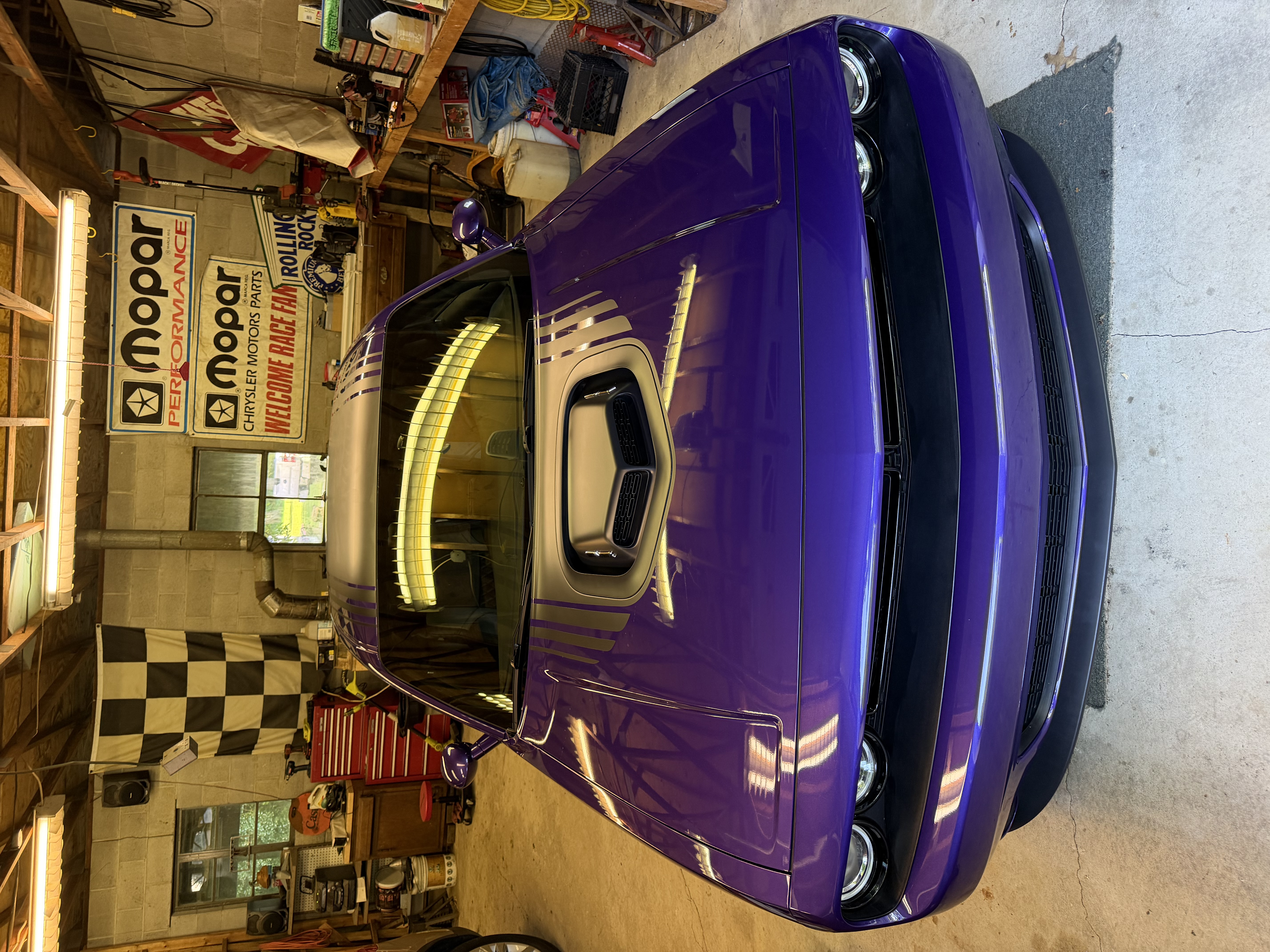 Used 2016 Dodge Challenger R/T RWD image 2