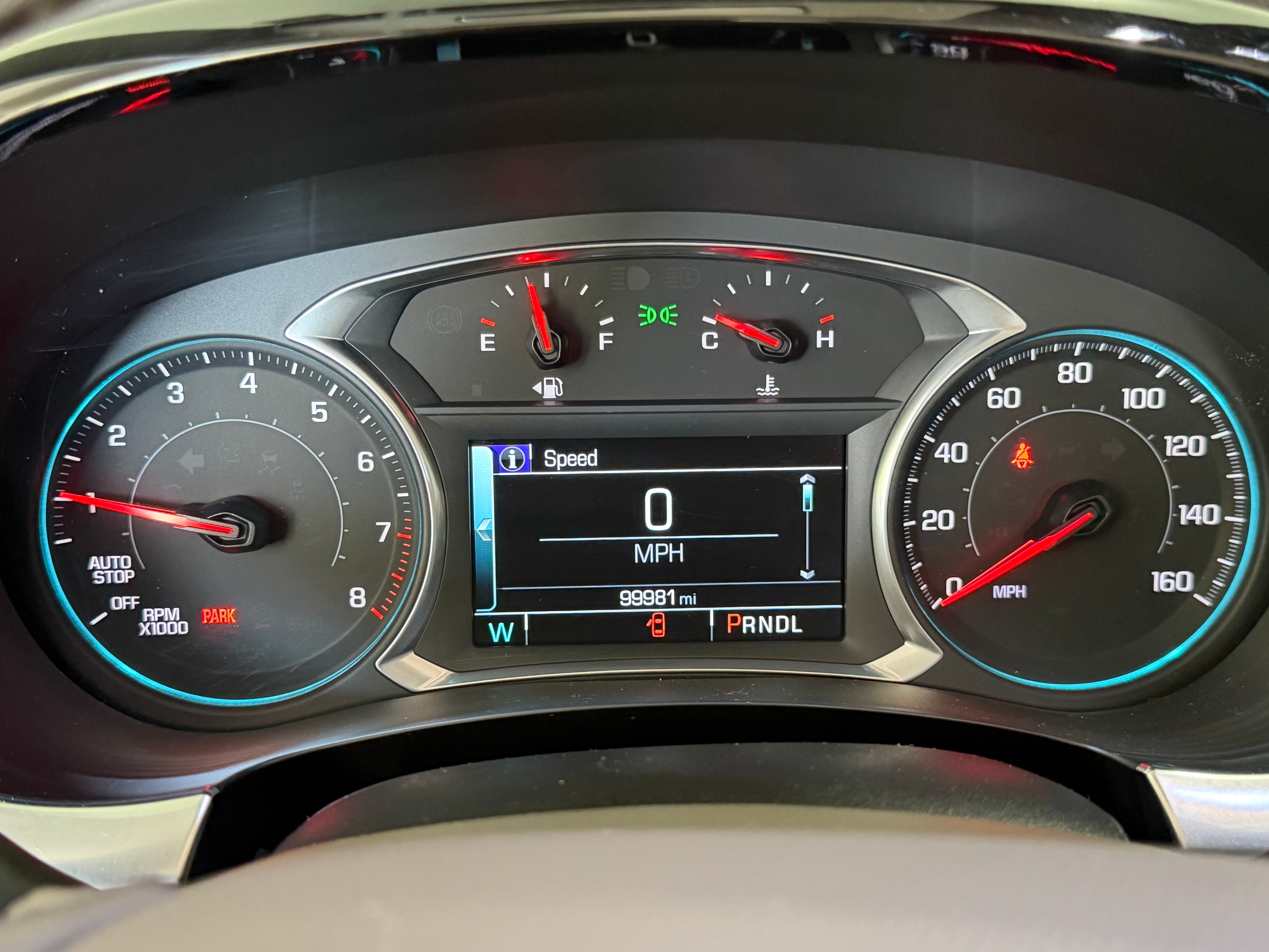 Used 2019 Chevrolet Traverse LT FWD image 1