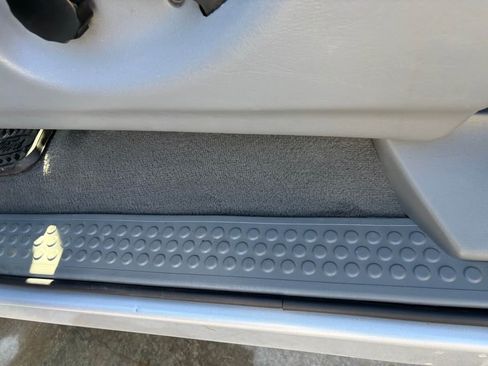 Used 2005 Ford F350 XLT image 14