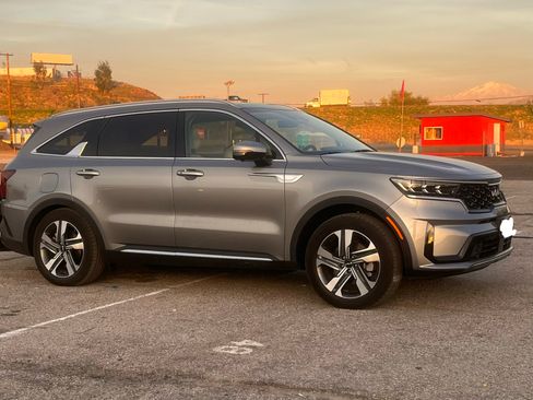 Used 2023 Kia Sorento SX Prestige AWD/4WD image 6