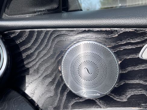 Used 2017 Mercedes-Benz E 300 4MATIC image 15