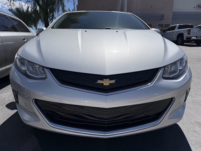 Used 2017 Chevrolet Volt Premier w/ Driver Confidence II Package FWD image 4