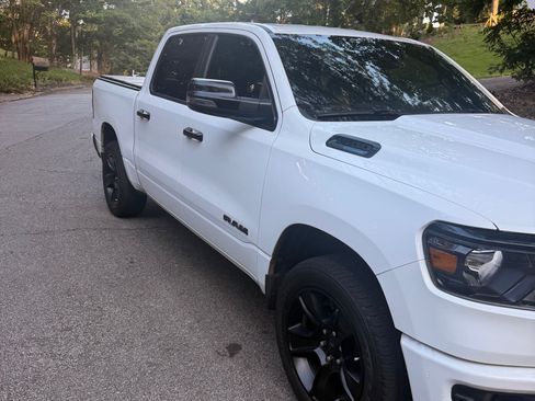 Used 2024 RAM 1500 Big Horn AWD/4WD image 4