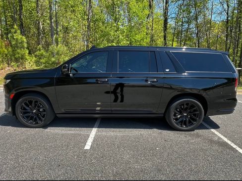 Used 2021 Cadillac Escalade ESV Sport Platinum w/ LPO, ONYX Package AWD/4WD image 8