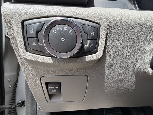 Used 2019 Ford F150 XL w/ Equipment Group 101A Mid image 15