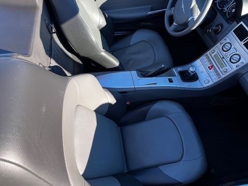 Used 2005 Chrysler Crossfire Limited image 9