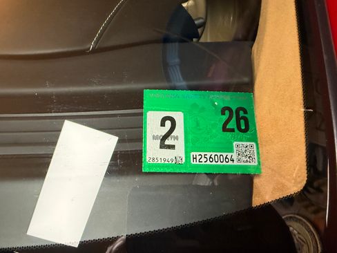 Used 2010 Aston Martin V8 Vantage Roadster image 16