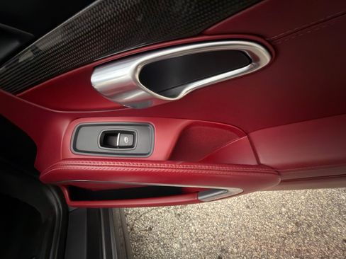 Used 2019 Porsche 911 Targa 4 GTS image 17