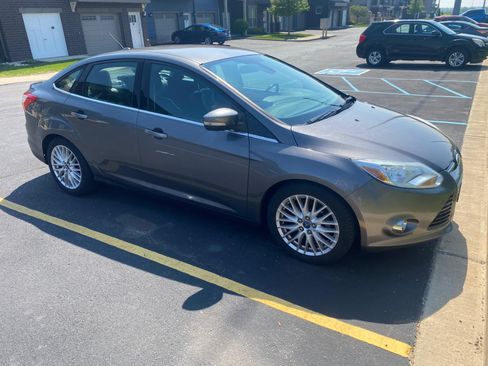 Used 2012 Ford Focus SEL image 2
