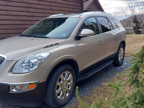 Used 2012 Buick Enclave Leather image 6