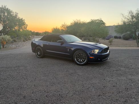Used 2012 Ford Mustang Shelby GT500 w/ SVT Performance Pkg RWD image 16