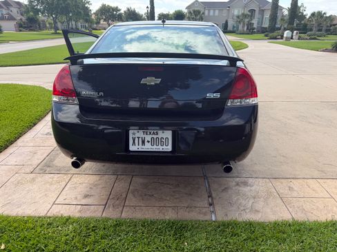 Used 2008 Chevrolet Impala SS w/ Convenience Package FWD image 2