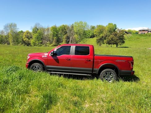Used 2016 Ford F150 XLT w/ Equipment Group 302A Luxury AWD/4WD image 1