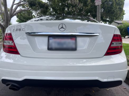 Used 2012 Mercedes-Benz C 250 Coupe image 8