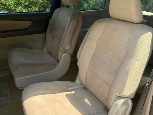 Used 2015 Honda Odyssey LX image 9