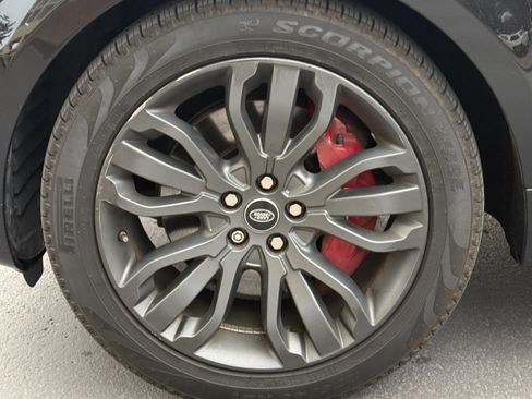 Used 2016 Land Rover Range Rover Sport HST image 21