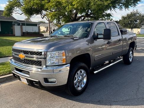 Used 2014 Chevrolet Silverado 2500 LT w/ Interior Plus Package image 1