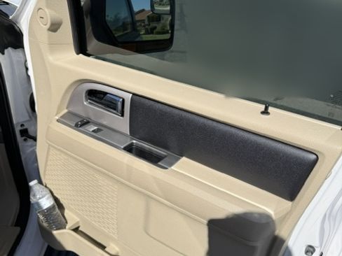 Used 2017 Ford Expedition EL XLT w/ Equipment Group 202A RWD image 1