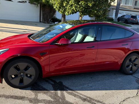 Used 2022 Tesla Model 3 image 12