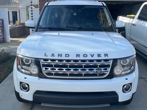 Used 2016 Land Rover LR4 HSE LUX image 10