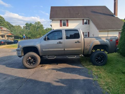 Used 2009 GMC Sierra 1500 SLE w/ Power Pack Plus image 5