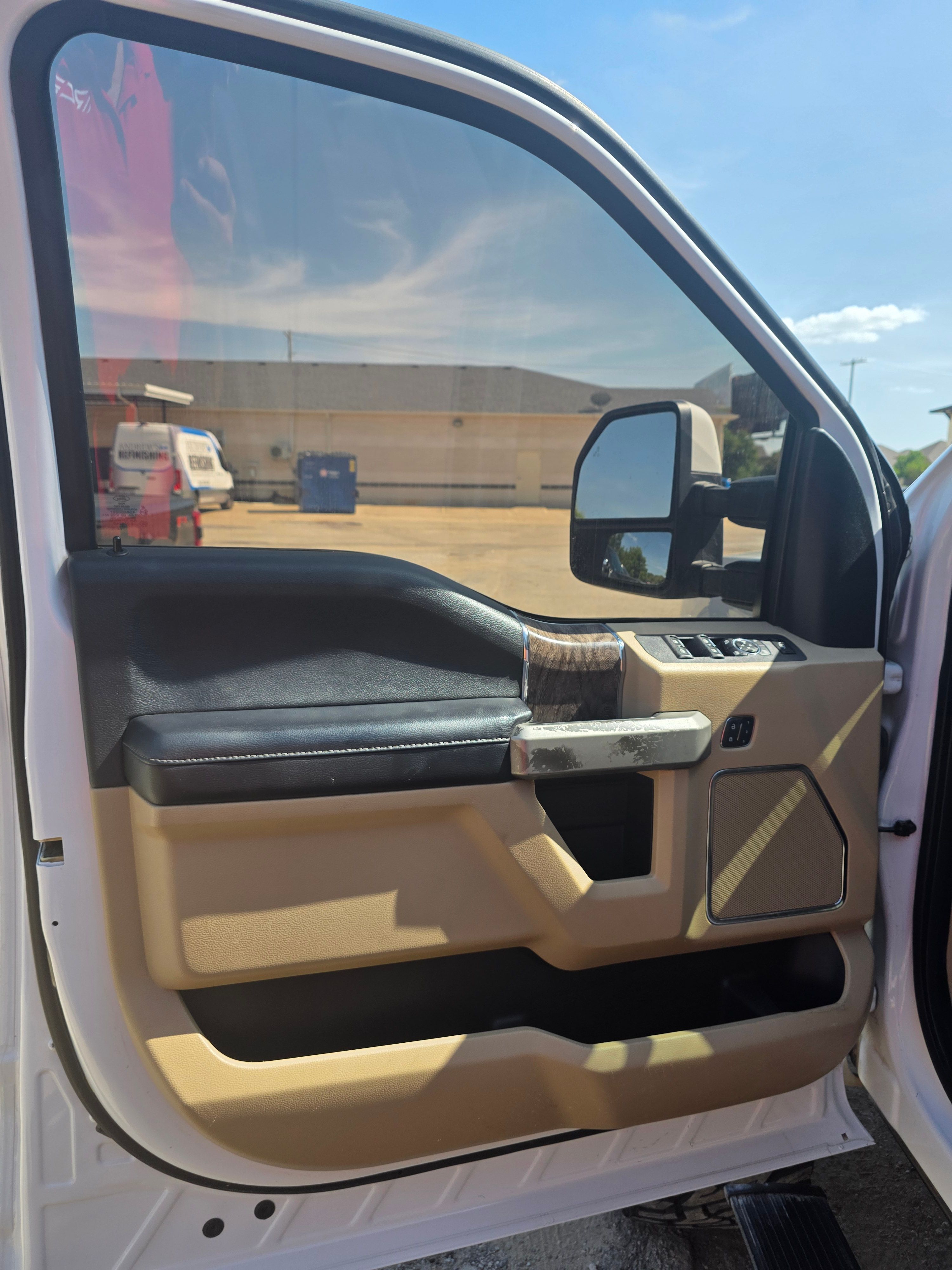 Used 2018 Ford F350 Lariat w/ Lariat Ultimate Package AWD/4WD image 9