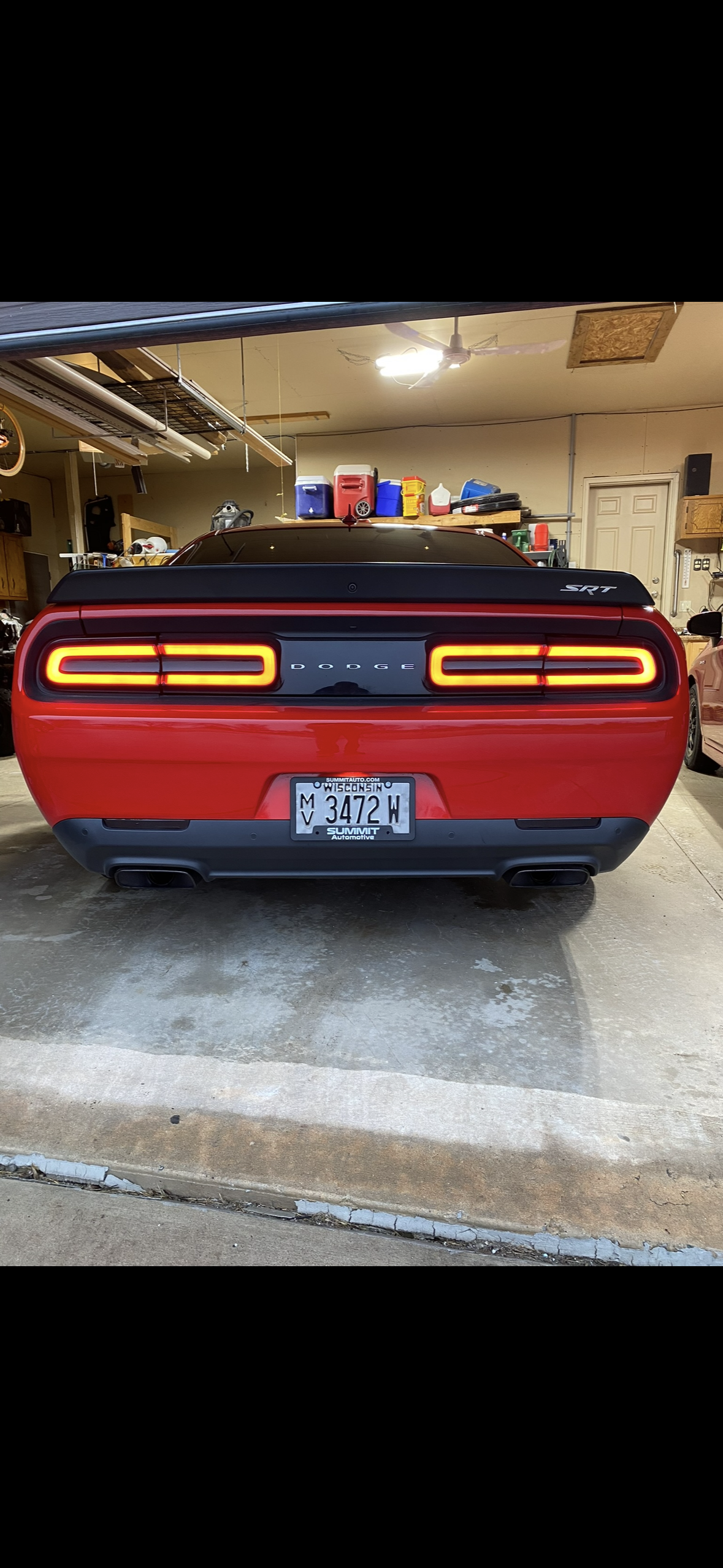 Used 2015 Dodge Challenger SRT Hellcat RWD image 9