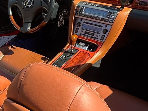 Used 2003 Lexus SC 430 Convertible image 8