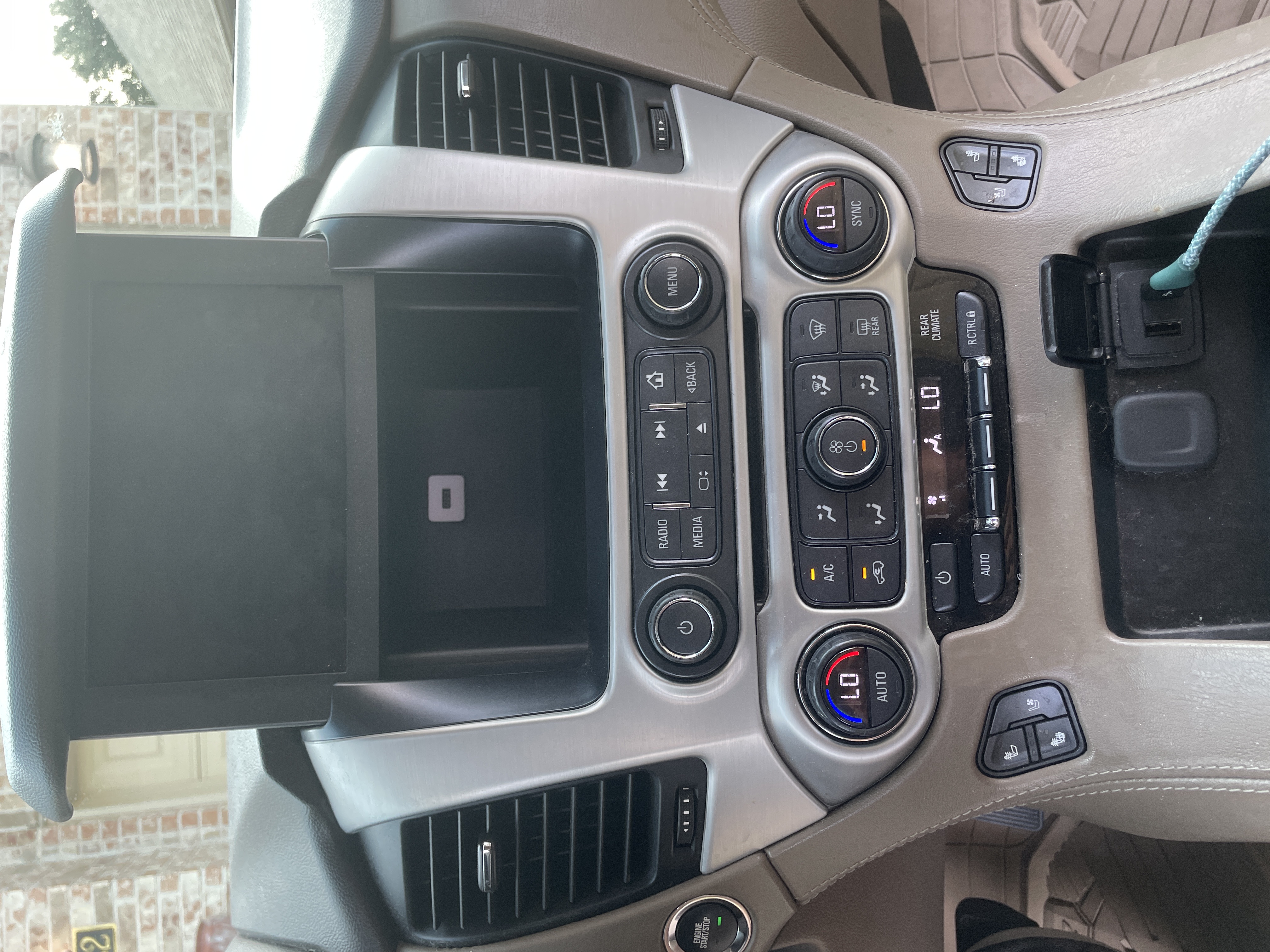 Used 2018 GMC Yukon SLT w/ Open Road Package RWD image 13