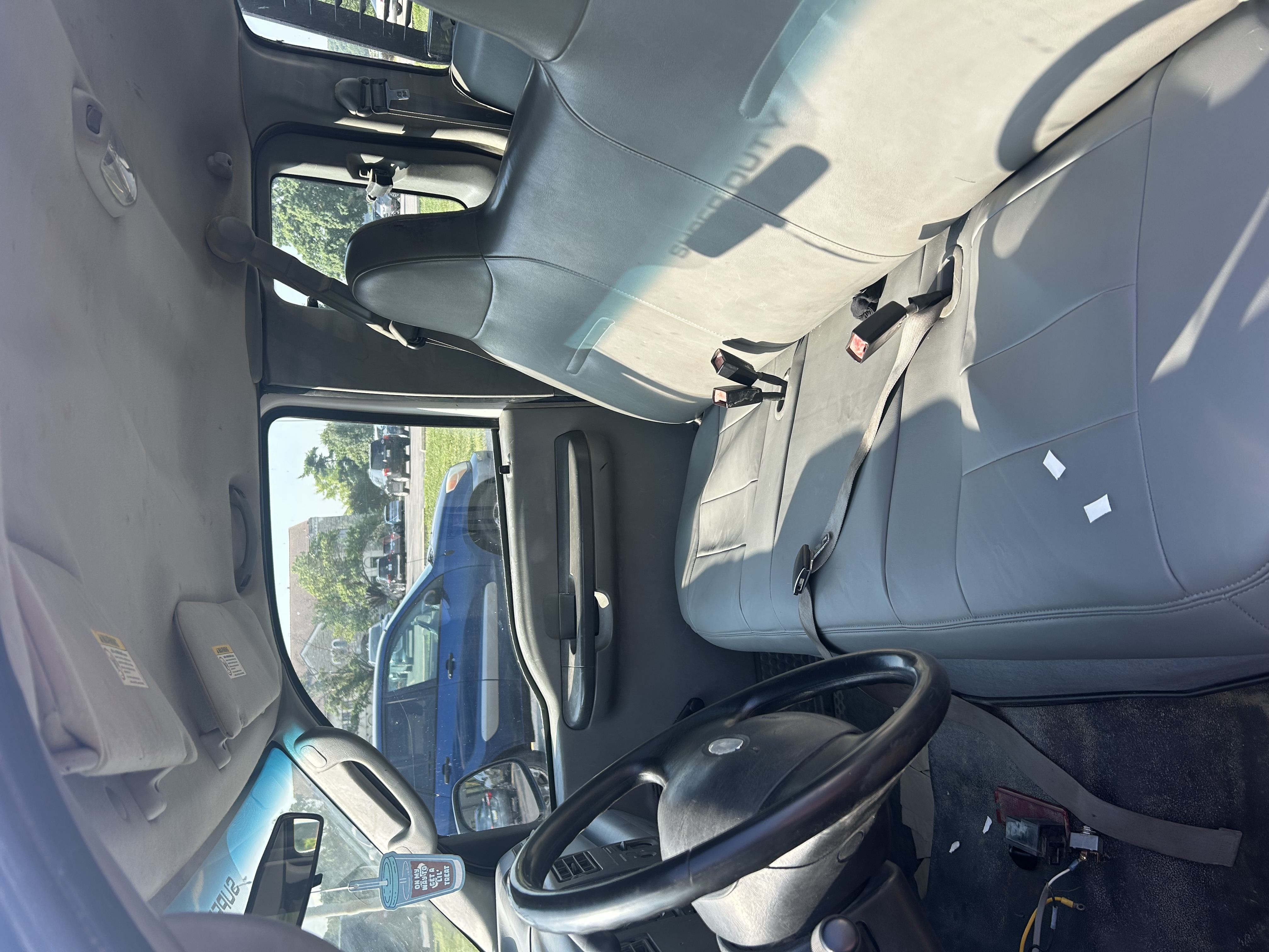 Used 2003 Ford F250 XL RWD image 4