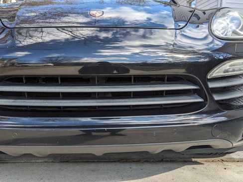 Used 2014 Porsche Cayenne S image 16