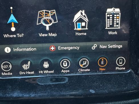 Used 2018 Jeep Compass Limited w/ Navigation Group AWD/4WD image 11