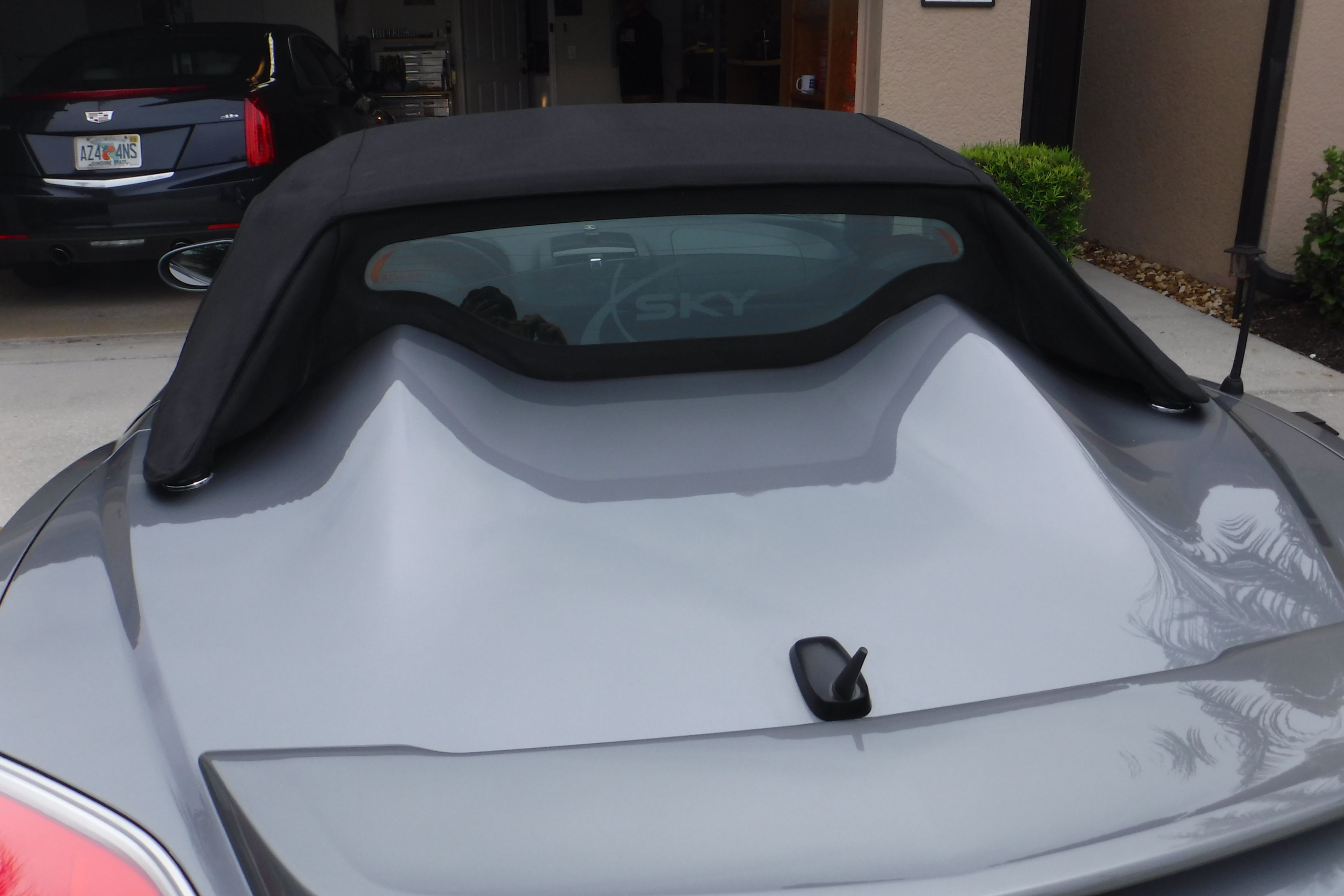 Used 2007 Saturn Sky Red Line RWD image 16