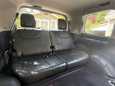 Used 2017 Lexus LX 570 4WD image 22