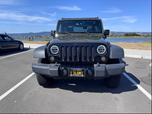 Used 2015 Jeep Wrangler Sport AWD/4WD image 14