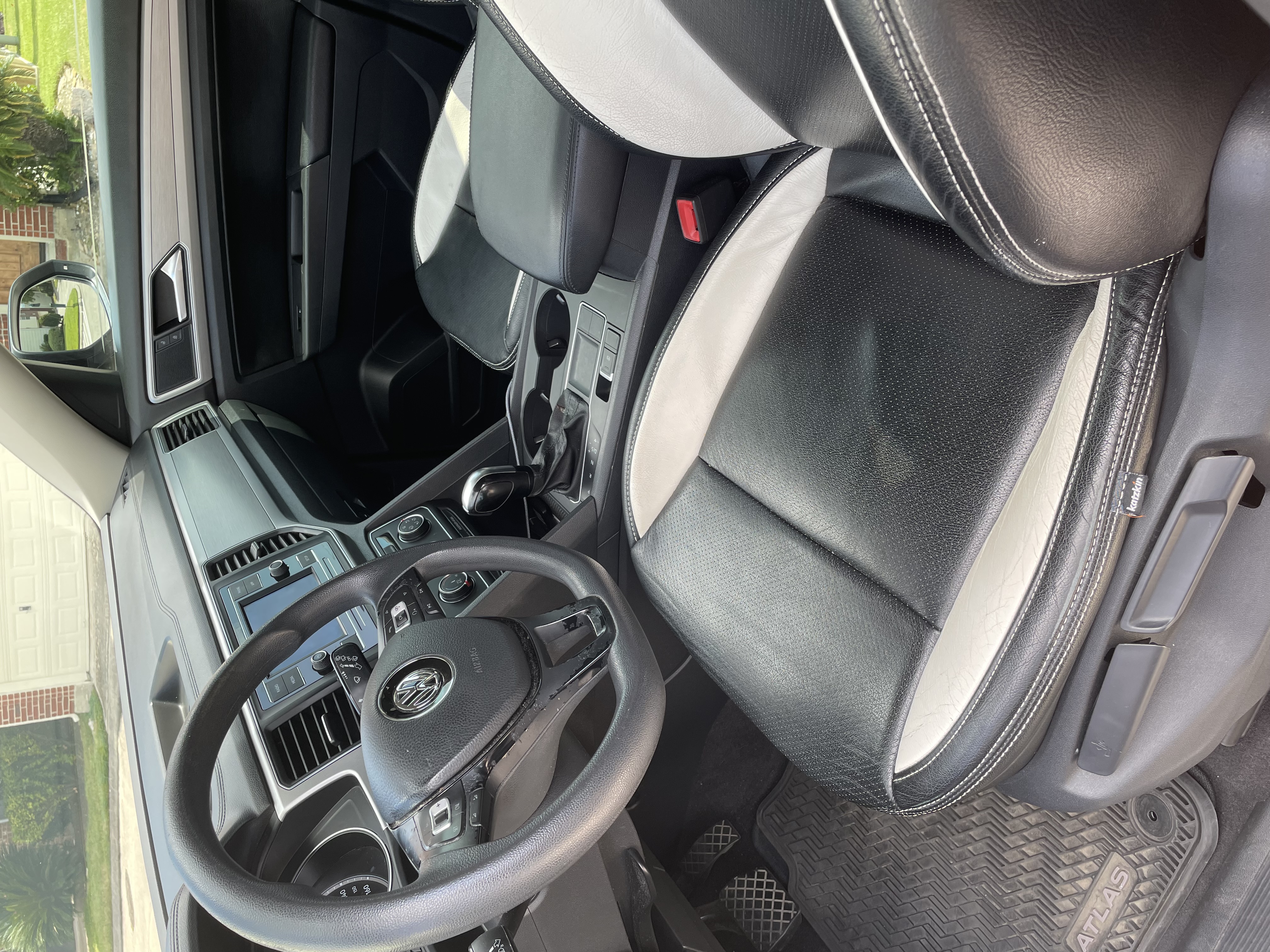 Used 2018 Volkswagen Atlas S FWD image 8