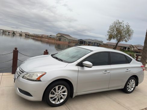 Used 2013 Nissan Sentra SV image 1