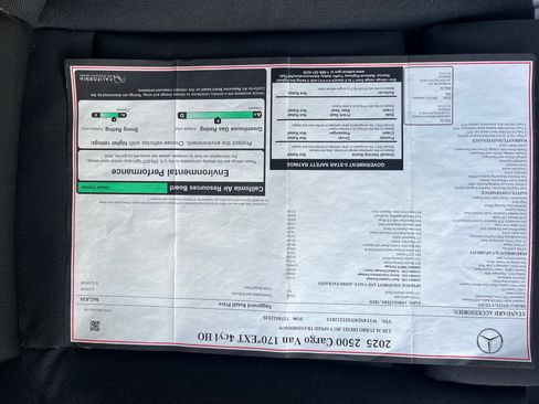 Used 2025 Mercedes-Benz Sprinter 2500 image 2