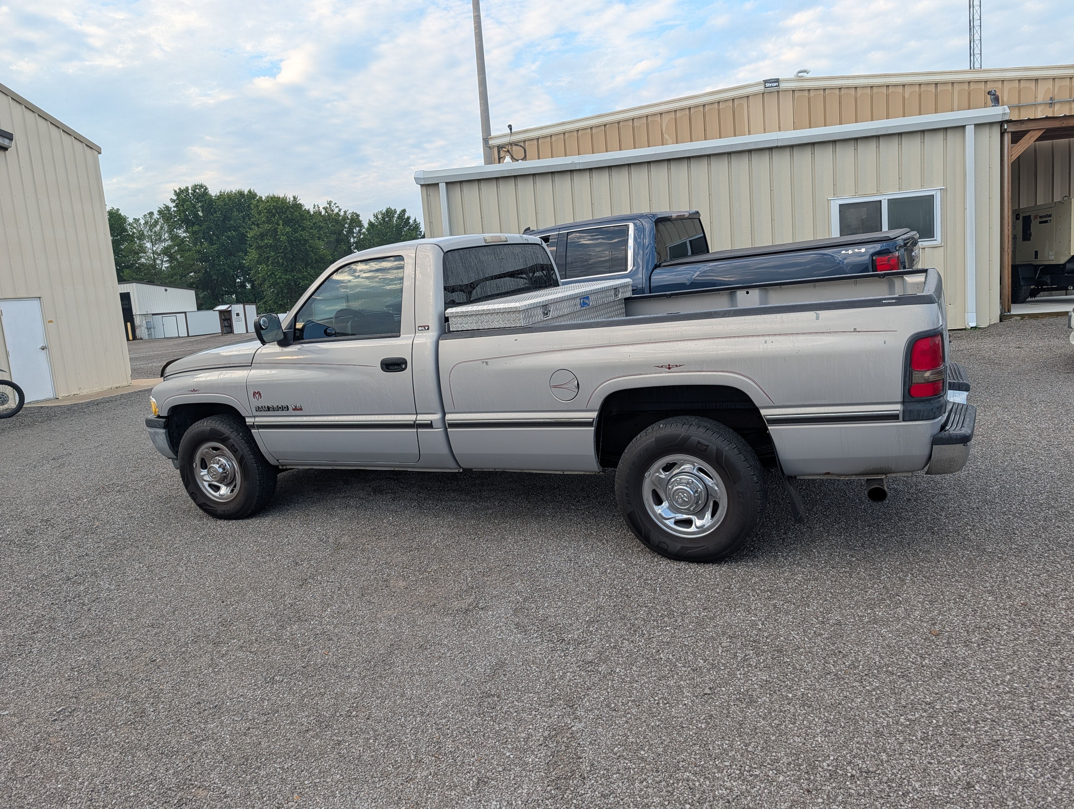 Used 1995 Dodge Ram 2500 Truck 2WD Regular Cab image 2