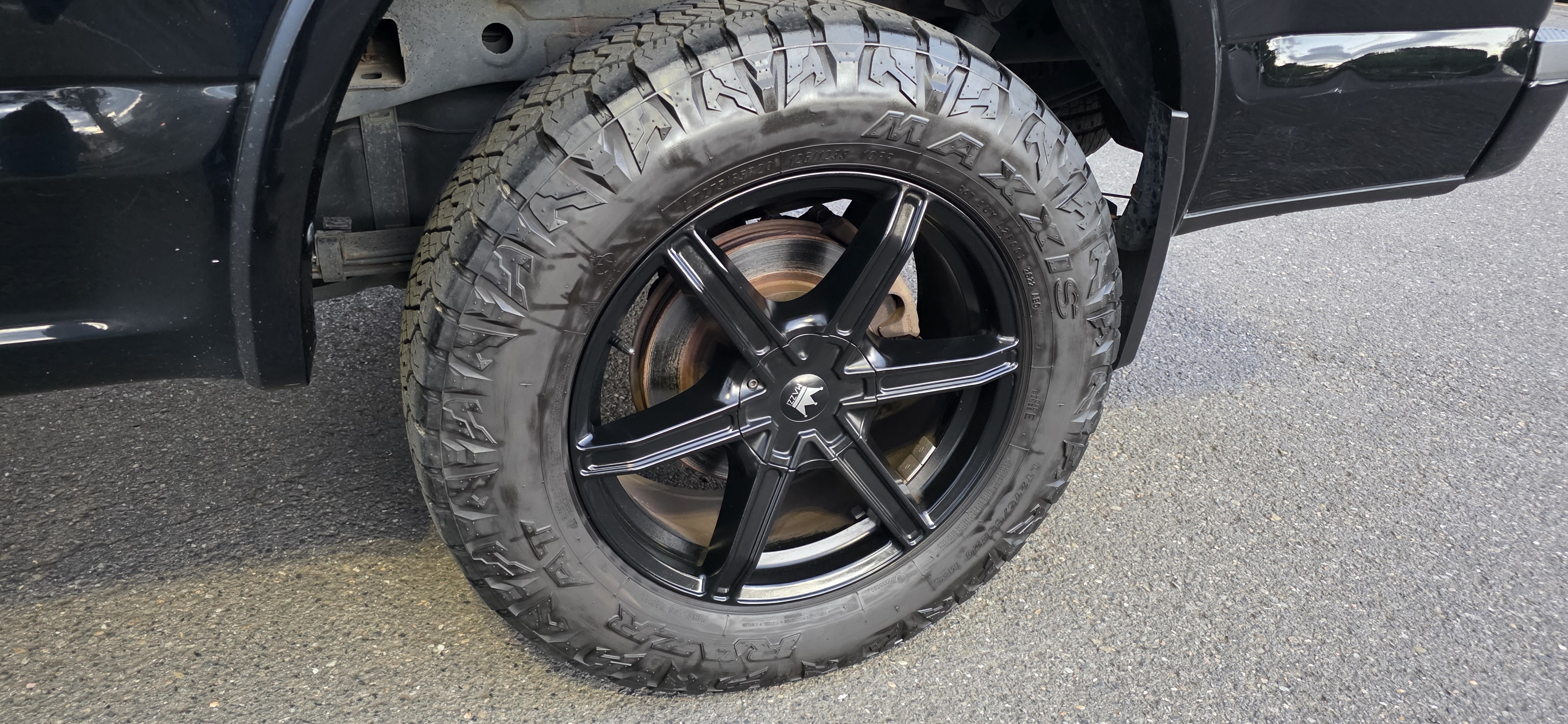 Used 2018 Ford F150 Platinum w/ Technology Package AWD/4WD image 17