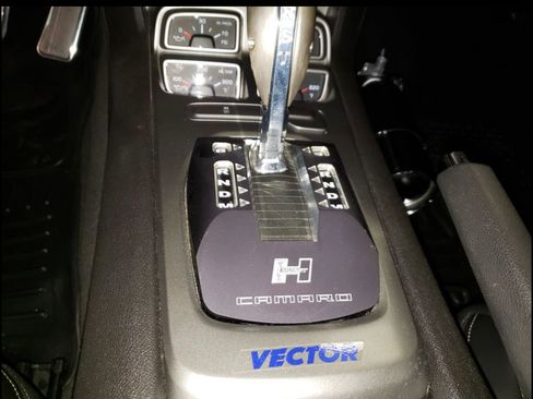 Used 2010 Chevrolet Camaro SS w/ LPO, Ground Effects Package image 16