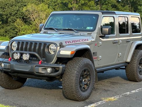 Used 2020 Jeep Wrangler Unlimited Rubicon AWD/4WD image 2