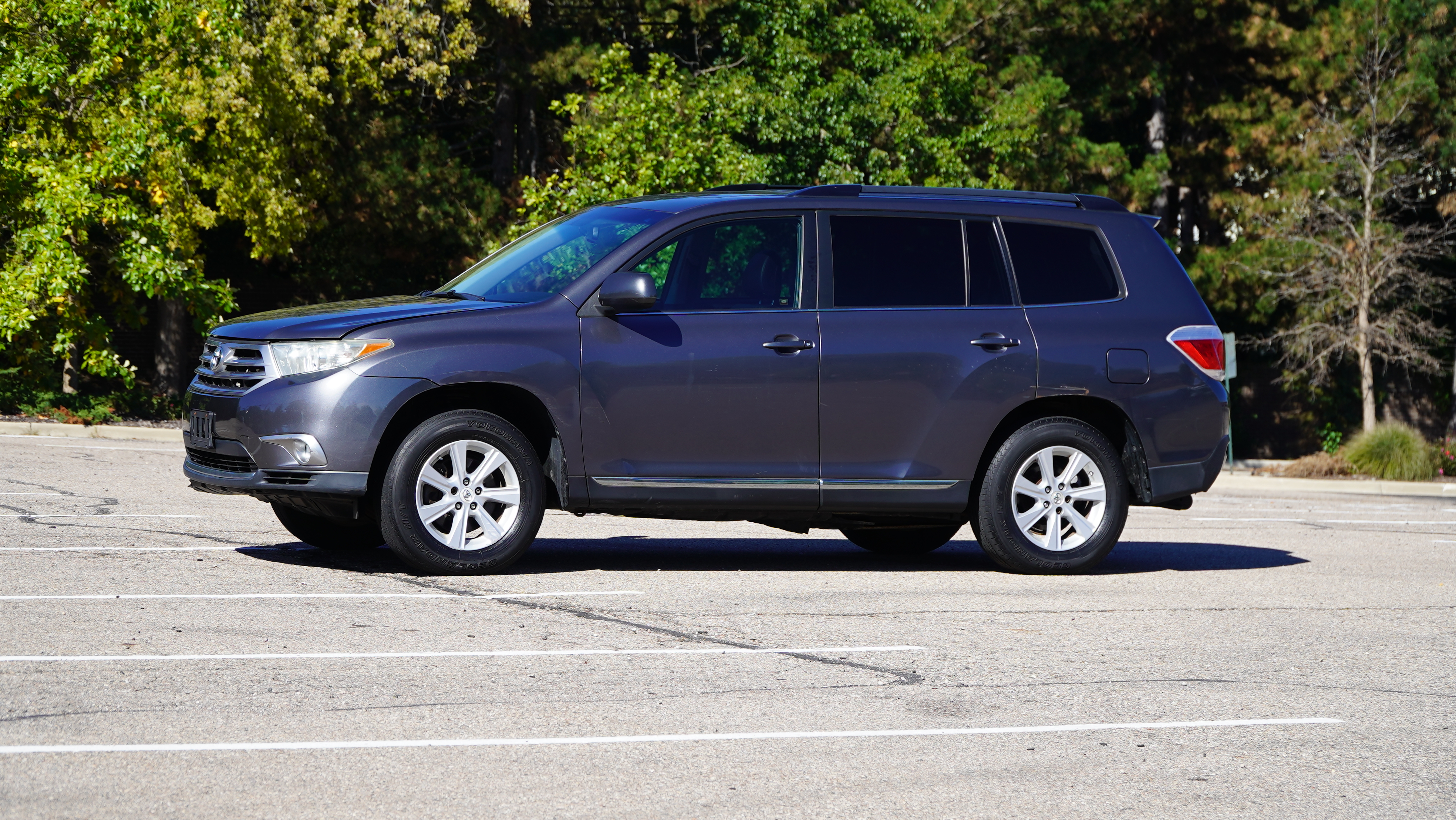 Used 2011 Toyota Highlander SE w/ Tow Pkg AWD/4WD image 5