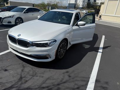 Used 2018 BMW 530e w/ Premium Package 2